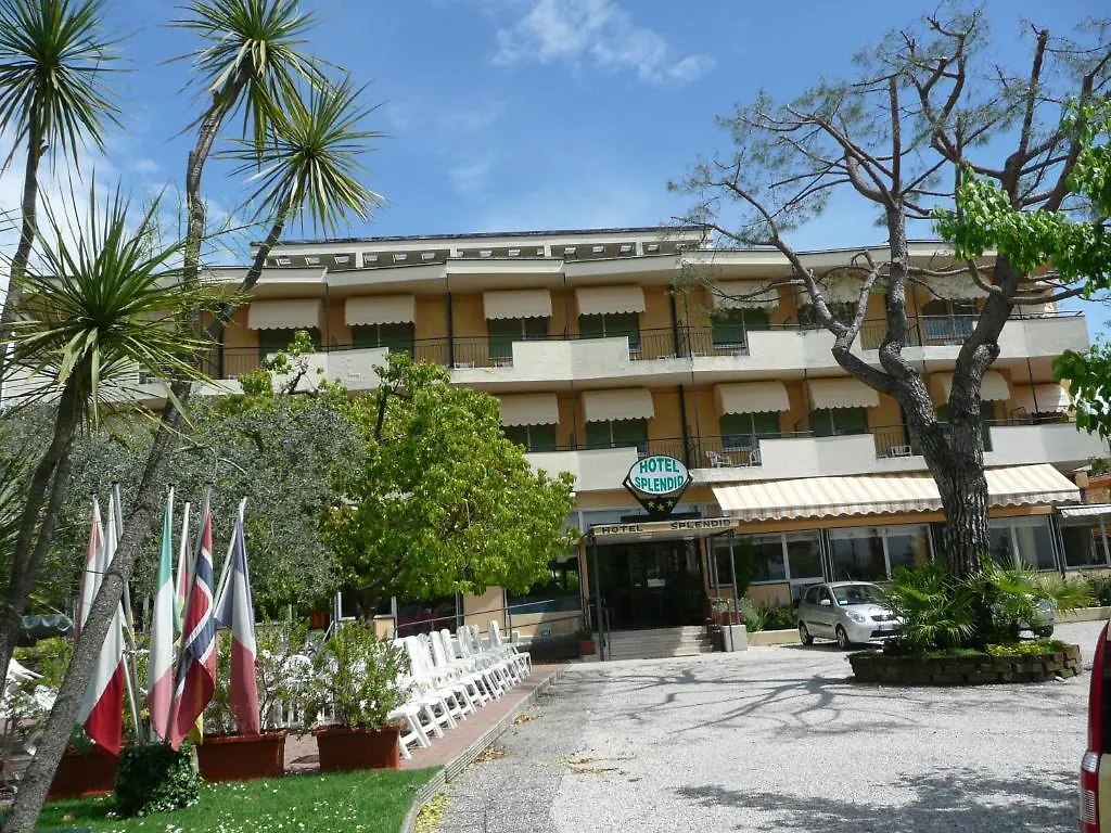 Hotel Splendid Toscolano Maderno Italy